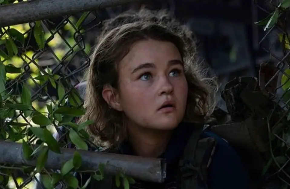 millicent-simmonds-hearing-aid