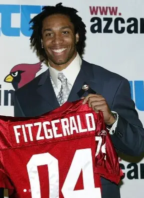 NFL-PLayer-with-dreadlocks-Larry-Fitzgerald